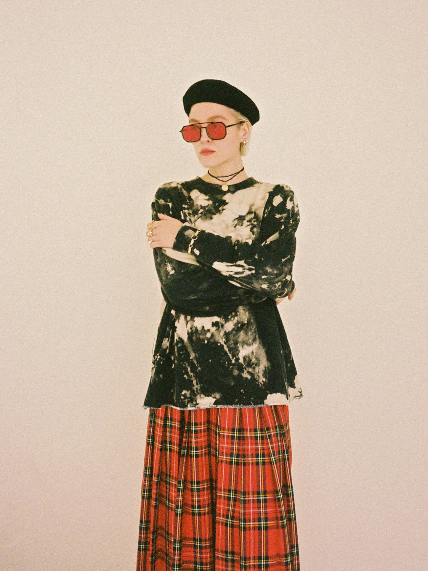 Medalionas su šilkine virvele PYKTIS