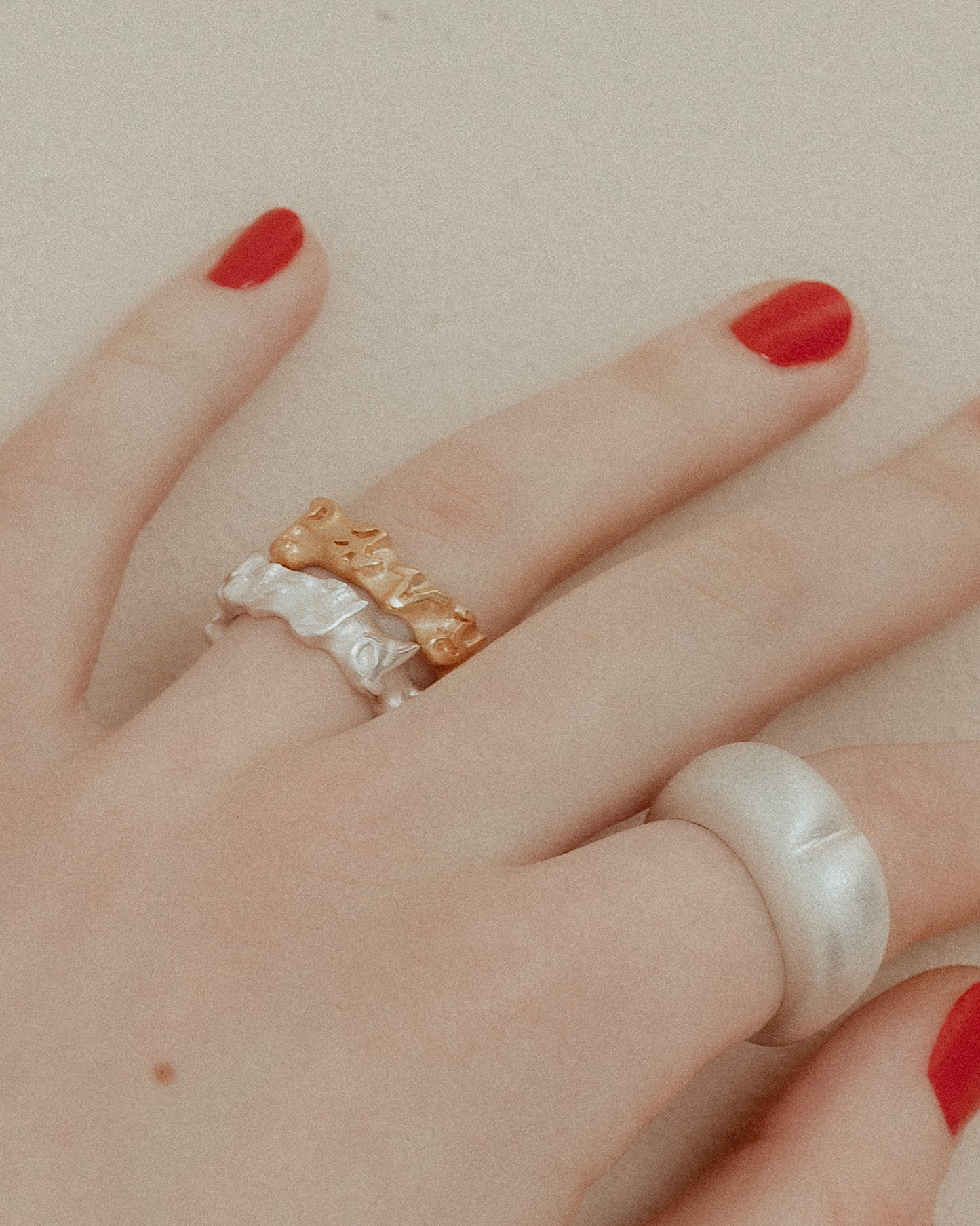 Žiedas su užrašu PAVYDAS